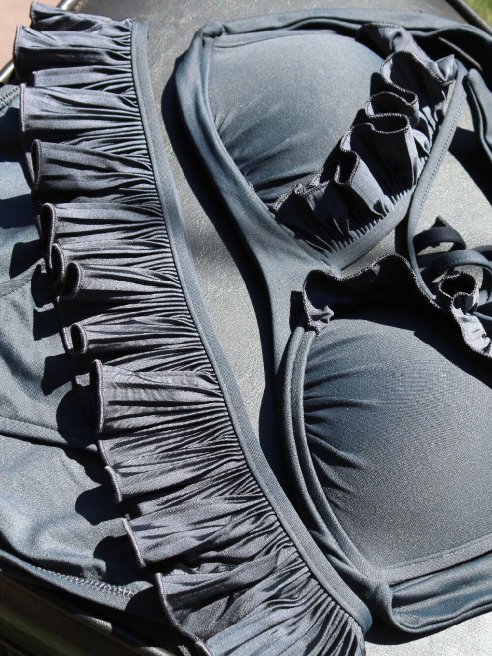 vintage Seafolly Australia ruffle bikini set - Picture 6 of 9